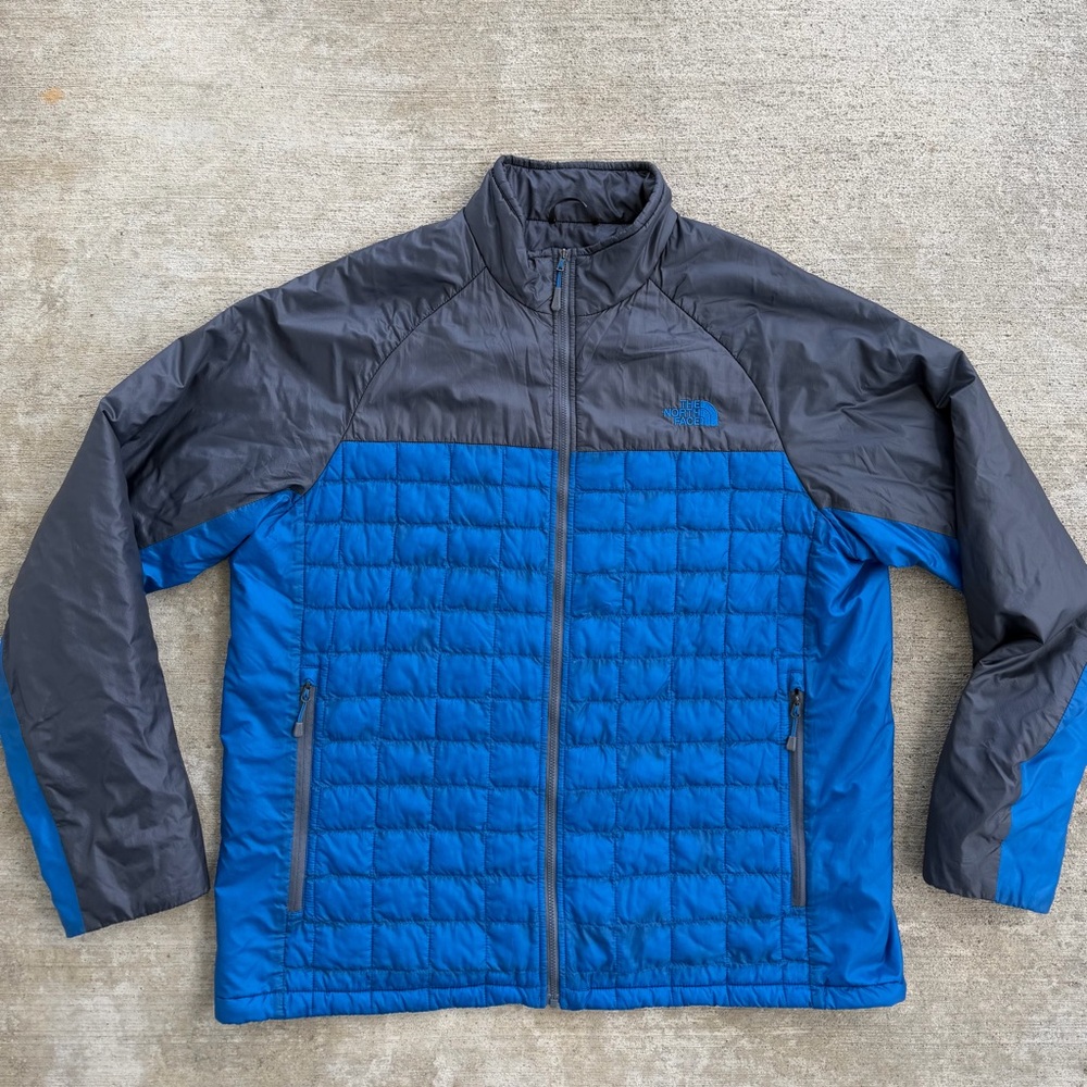 The North Face Men’s Thermoball  Blue Primaloft Jacket Size XL